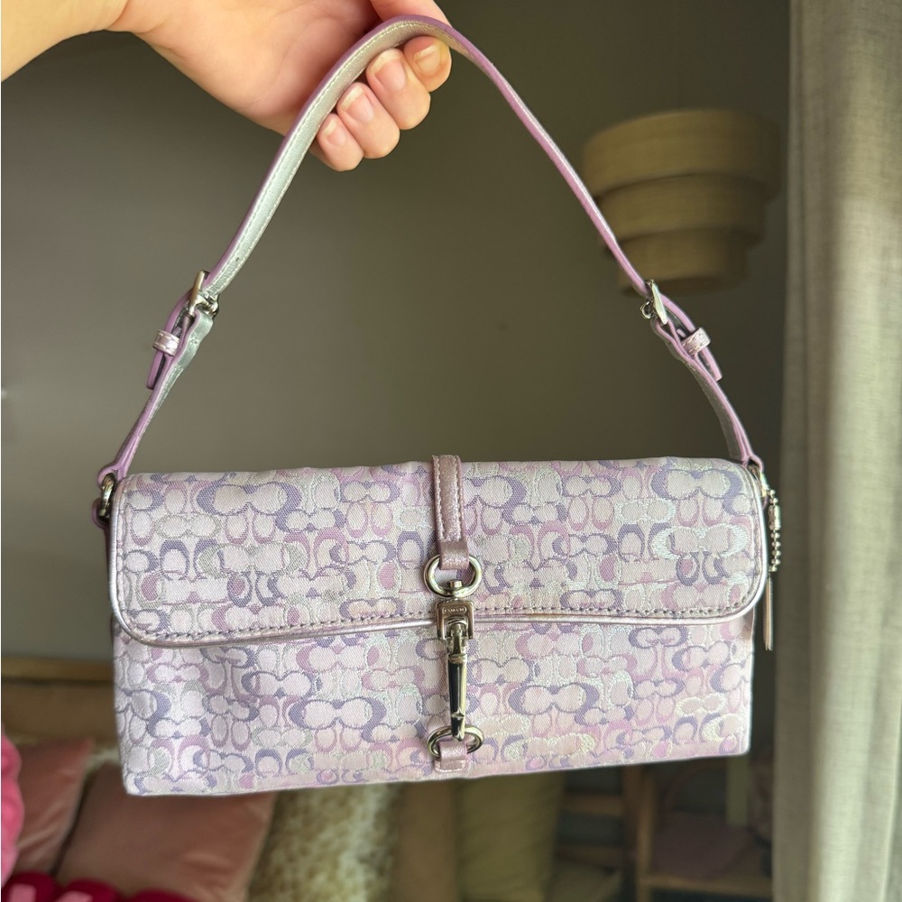 SOLD - Y2k Coach Lavender shimmer Hampton handbag💜